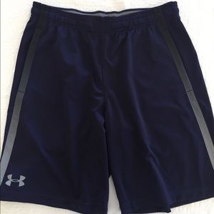 UA UNDER ARMOUR BASKETBALL SHORTS L. A1